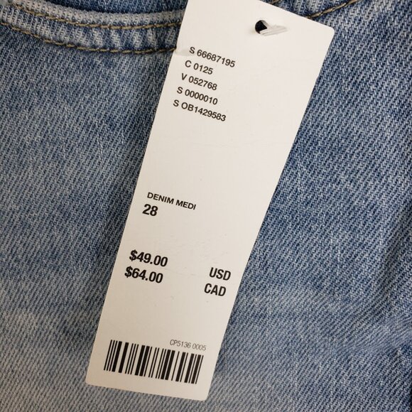 NWT BDG Urban Outfitters Girlfriend High-Rise Denim Jean Shorts size 28 - Picture 7 of 13